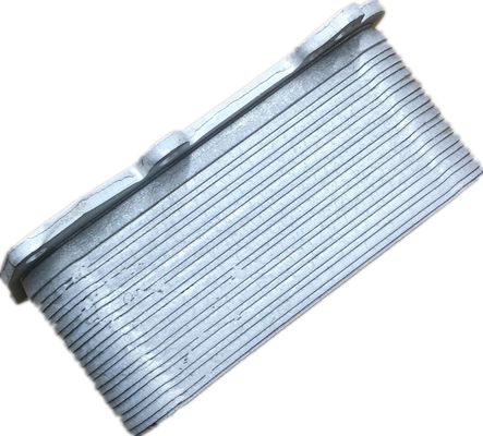 1331880001 Bộ phận động cơ Máy làm mát dầu