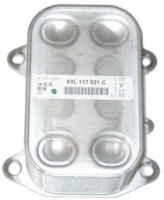 03L117021C Bộ phận động cơ Máy làm mát dầu