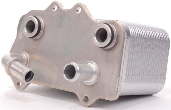 99630701750 Bộ phận động cơ Máy làm mát dầu cho Porsche 911 (996)