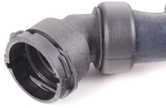 8D0121101AF Các bộ phận động cơ ống nước làm mát
